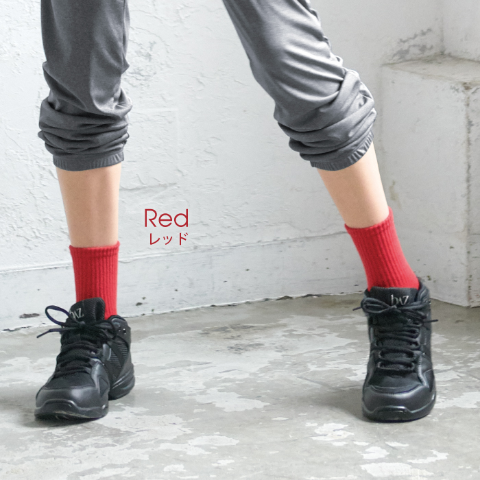 豊富なカラーバリエーションのソックス