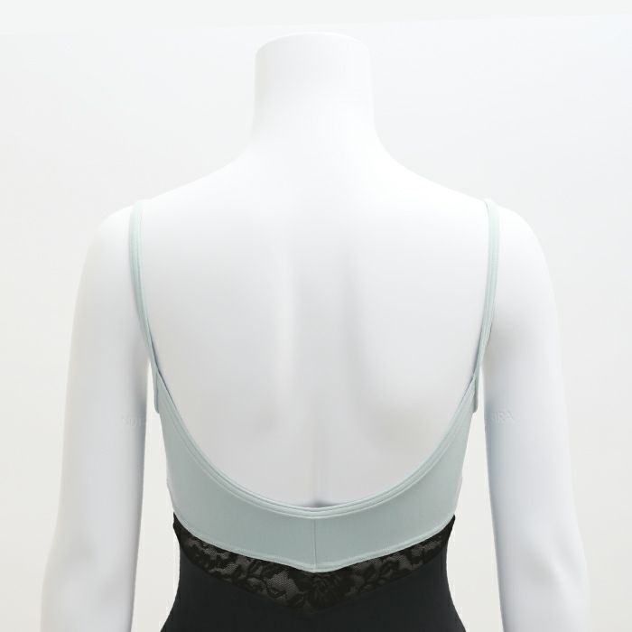 胸下を通るシースルーレースがアクセントのレオタード