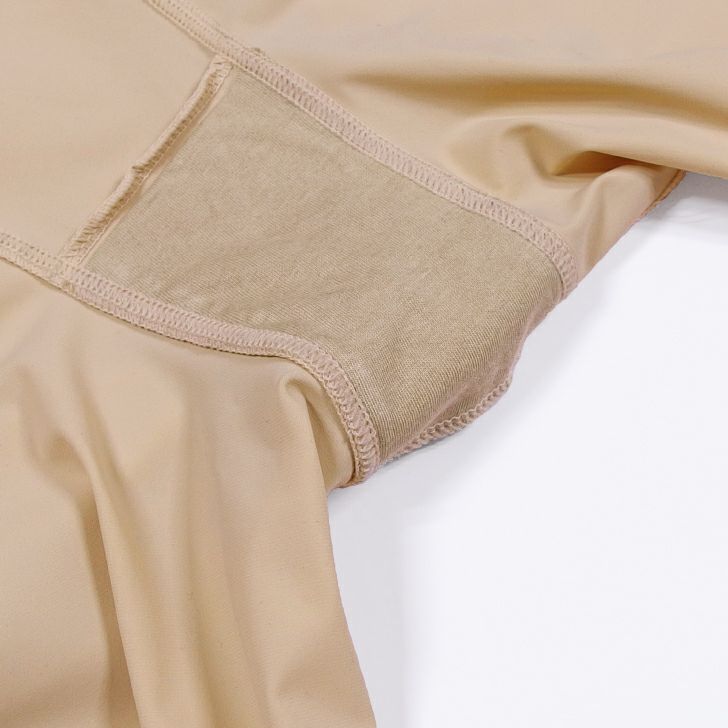 お腹の部分を2重にしてしっかりサポート 、1枚履き可能なスパッツ