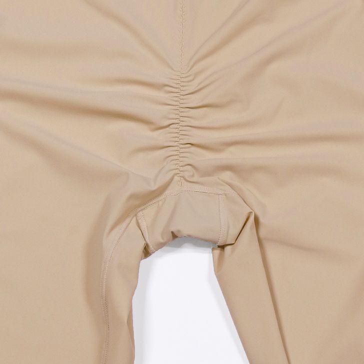 お腹の部分を2重にしてしっかりサポート 、1枚履き可能なスパッツ