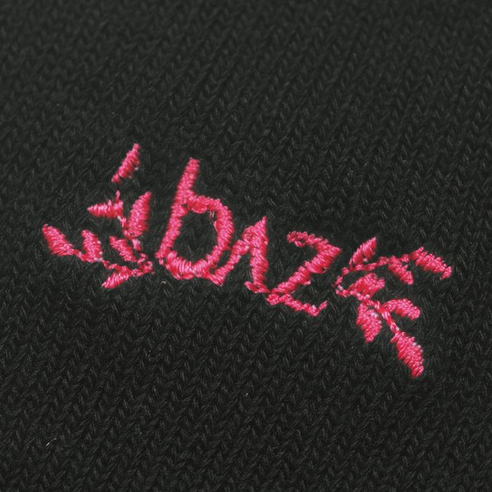 配色のラインと刺繍を効かせた5本指ソックス