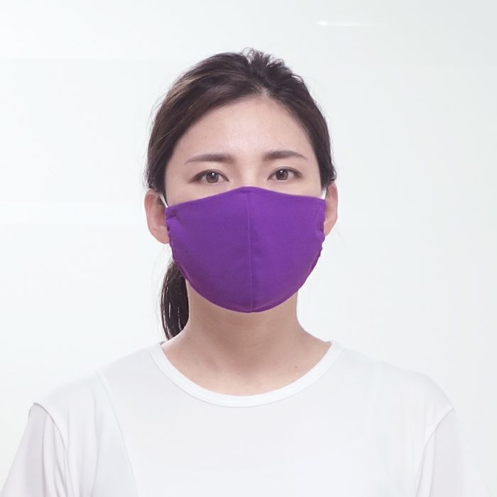 衣服内気候を快適な湿度に保つ機能素材、さらに裏がメッシュで蒸れにくい超快適洗える布マスク