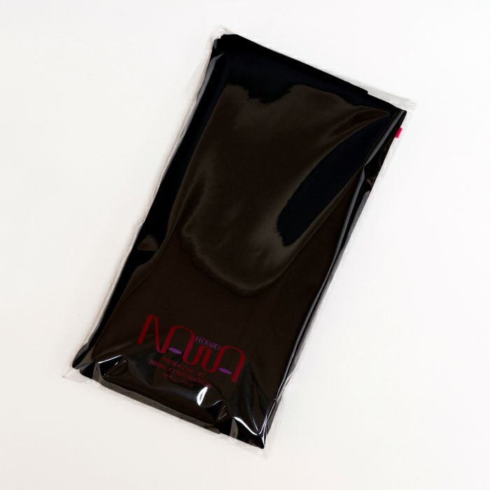 すぐれた伸縮性ですいつくようなフィット感のバレエタイツ