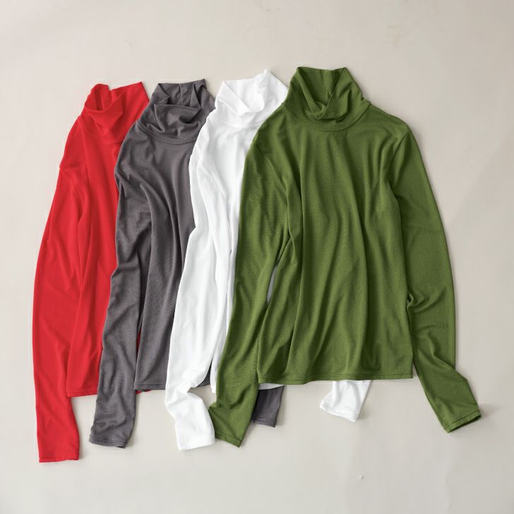 薄くて軽くて伸縮性に富んだピッタリフィットトップス