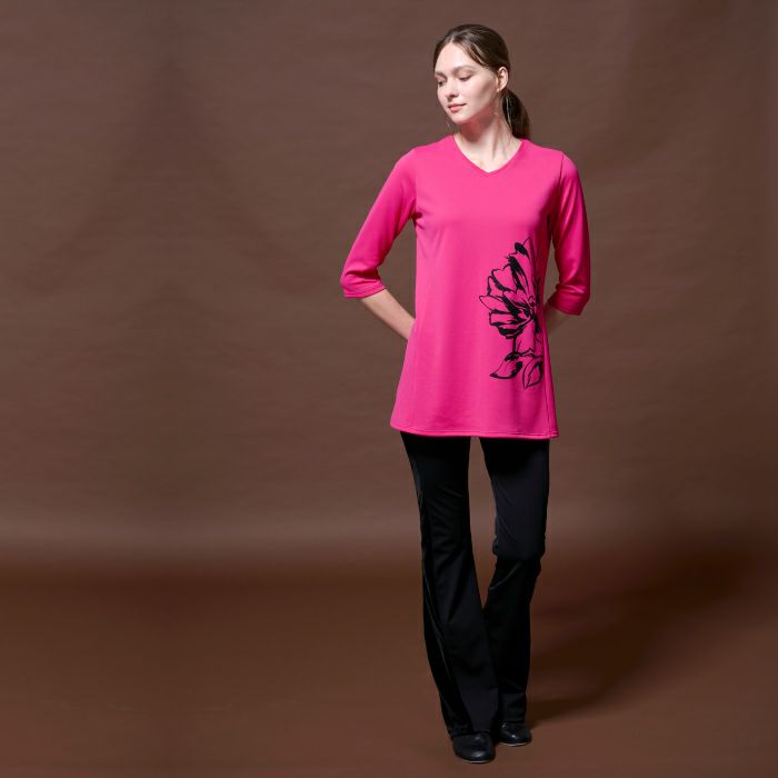 身体のラインを拾わない肉厚なチュニック