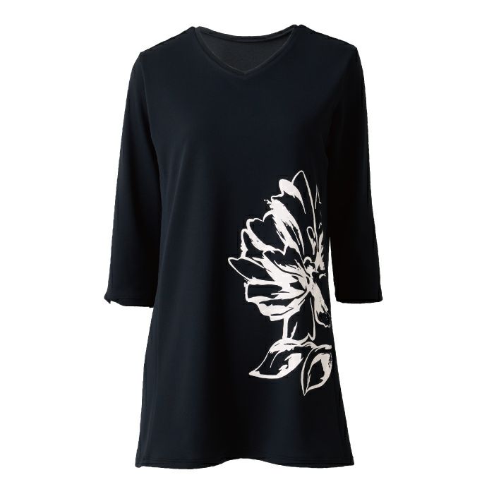 身体のラインを拾わない肉厚なチュニック