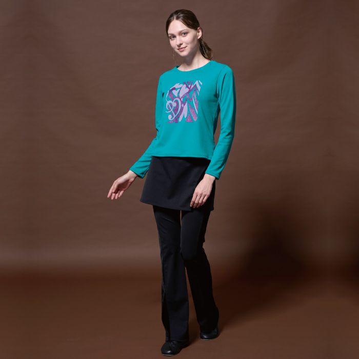 身体のラインを拾わない肉厚なTシャツ